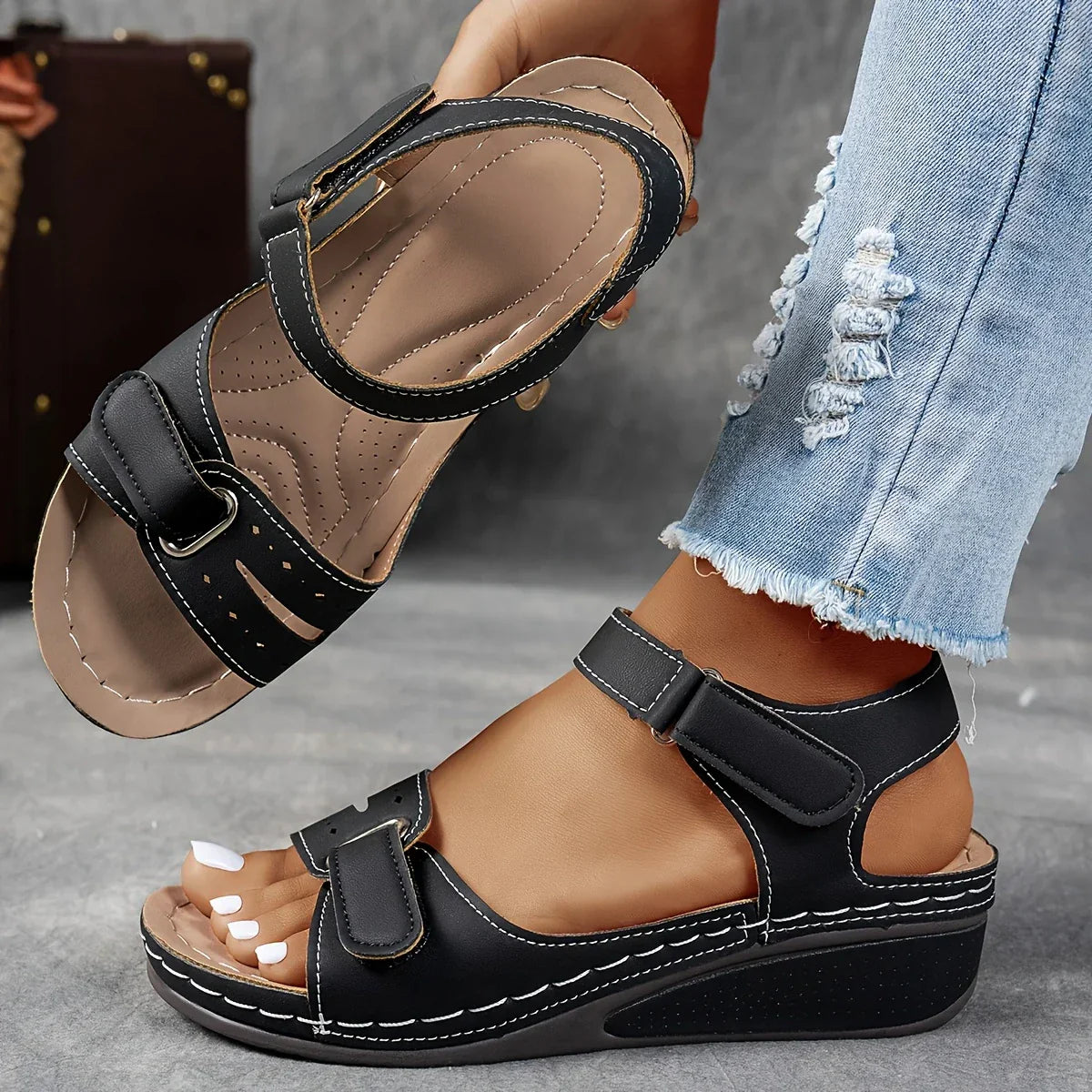 WOMEN'S ORTHOPEDIC SANDALS