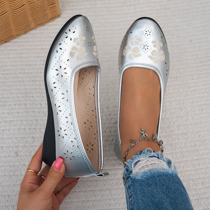 Women's orthopedic slip-on shoes, comfortable and breathable.