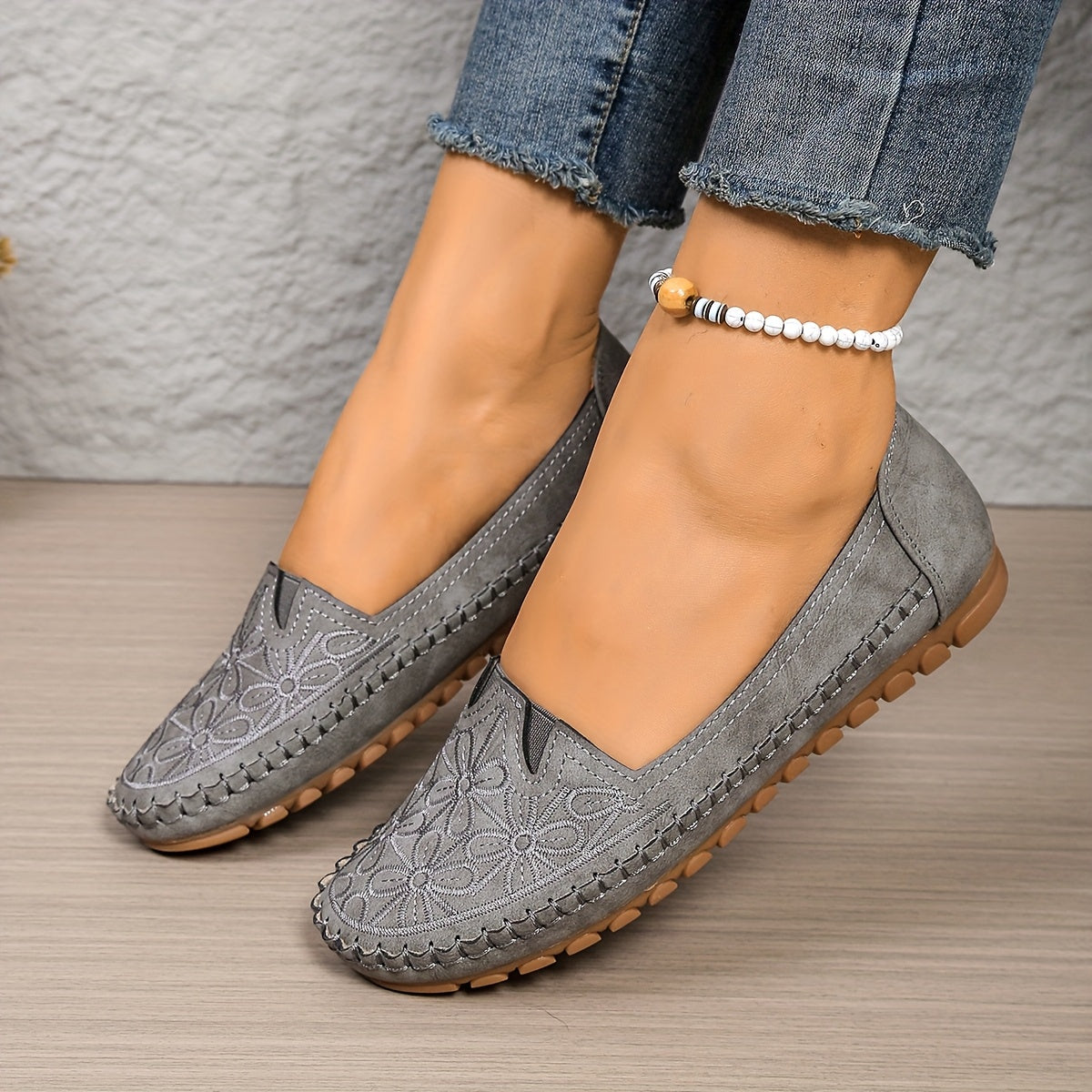 Orthopedic loafers shoes for women—lightweight and comfortable.