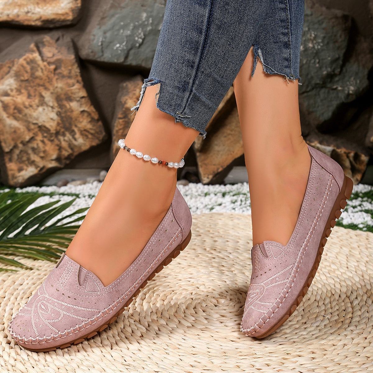 Lightweight, breathable orthopedic leather shoes
