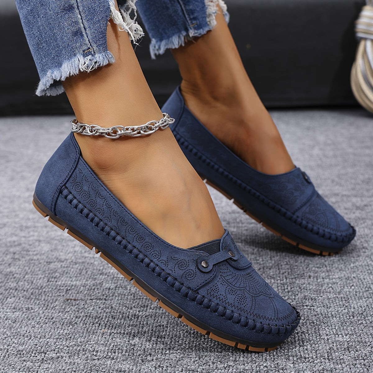 These women's slip-on shoes are lightweight, comfortable, and soft.
