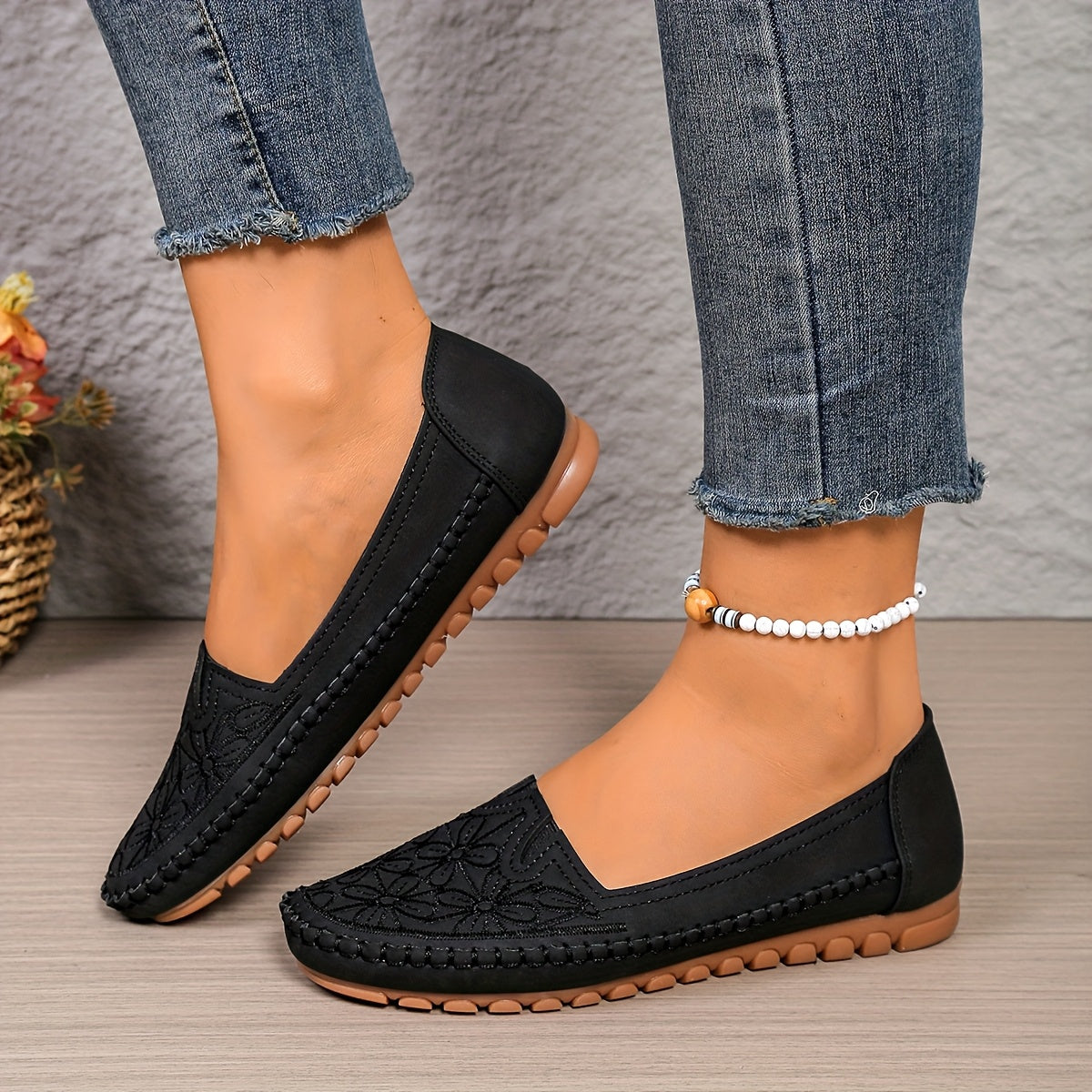 Orthopedic loafers shoes for women—lightweight and comfortable.